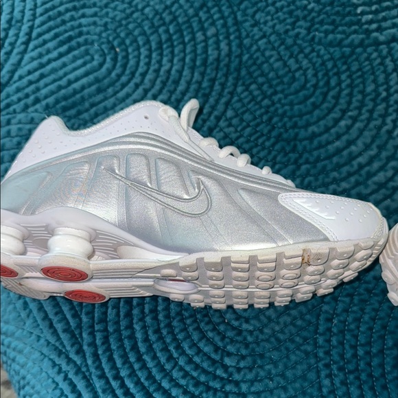 NIB Nike Women's Athletic Shoes - White and Gray NIB - Picture 7 of 8